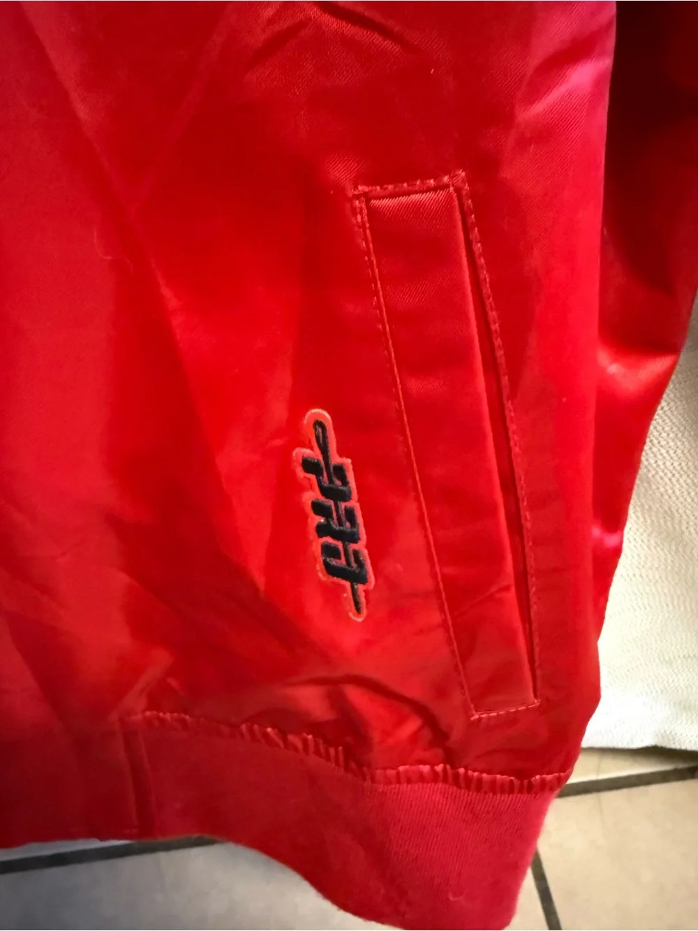 Pro Standard Chicago Bulls Satin Varsity Jacket Youth Medium 10/12 Red